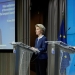 La presidenta de la Comisión Europea, Ursula von Der Leyen, y el presidente del Consejo Europeo, Charles Michel, después de la cumbre europea en formato de videoconferencia, en Bruselas, Bélgica. 19 de junio de 2020. Olivier Hoslet / Pool a través de REUTERS