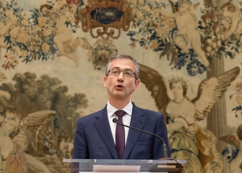El Banco de España advierte sobre "daños estructurales" a la economía