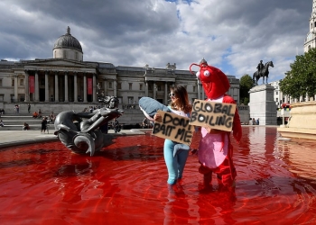 tiñen de rojo fuentes de Londres