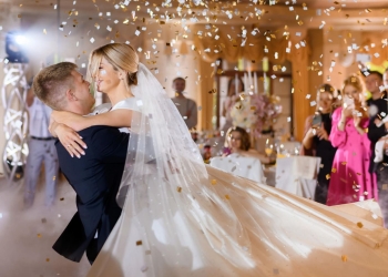 pagar entrada a la boda